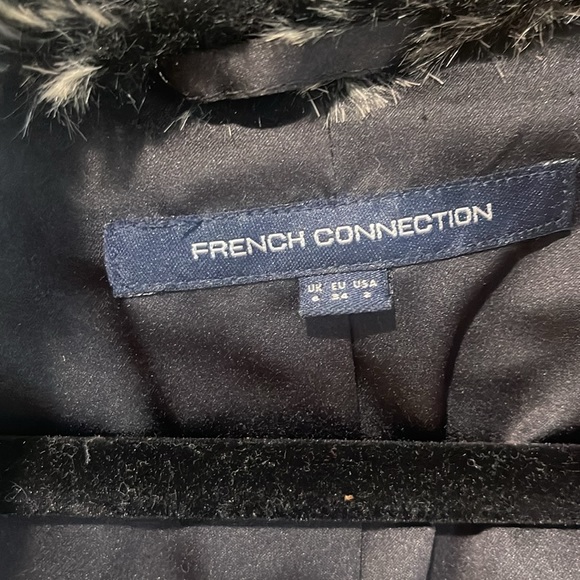 Beautiful jacket - Picture 2 of 7